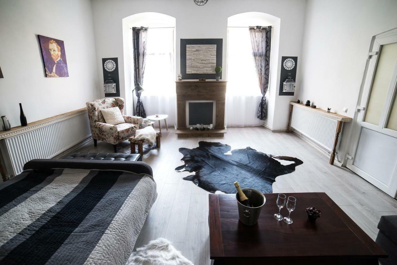 Ultra Central Apartment Cluj Napoca Bagian luar foto