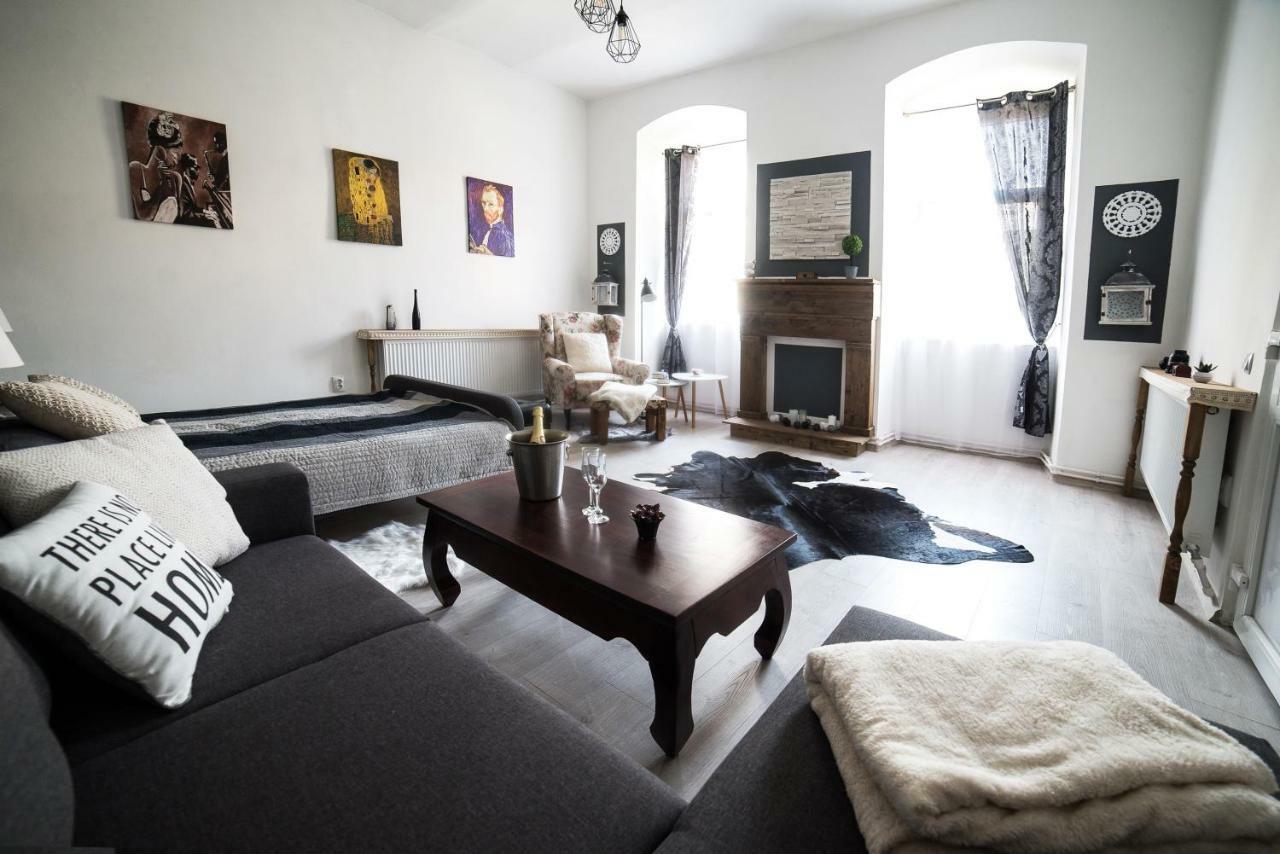Ultra Central Apartment Cluj Napoca Bagian luar foto