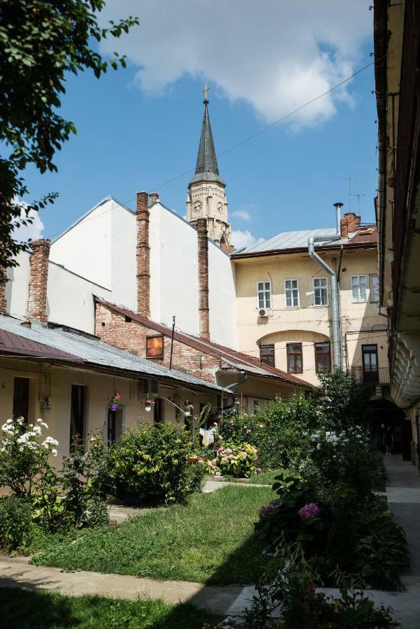 Ultra Central Apartment Cluj Napoca Bagian luar foto